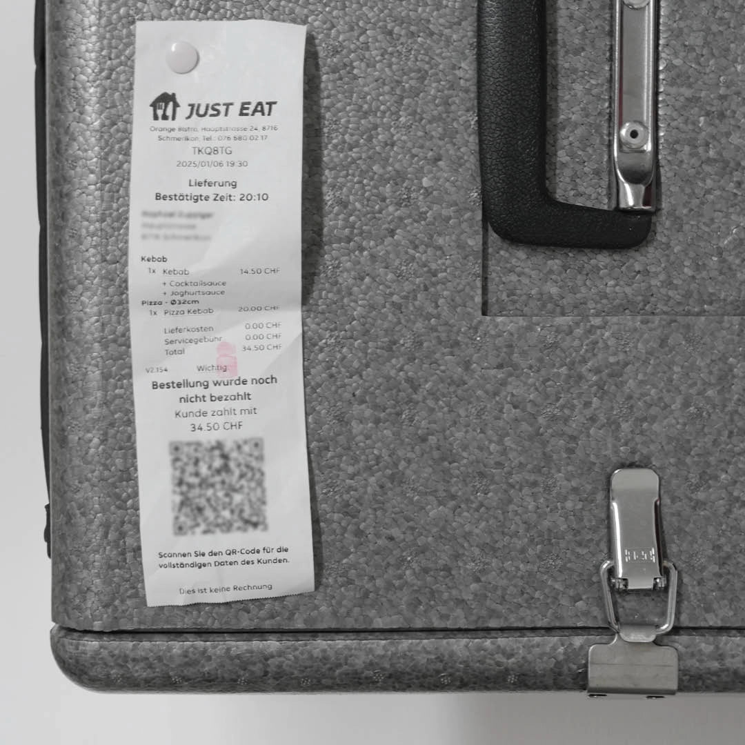 Draufsicht auf portable Heatbox Klassik – praktische Ofenlösung für Lieferservice mit belegter Speise